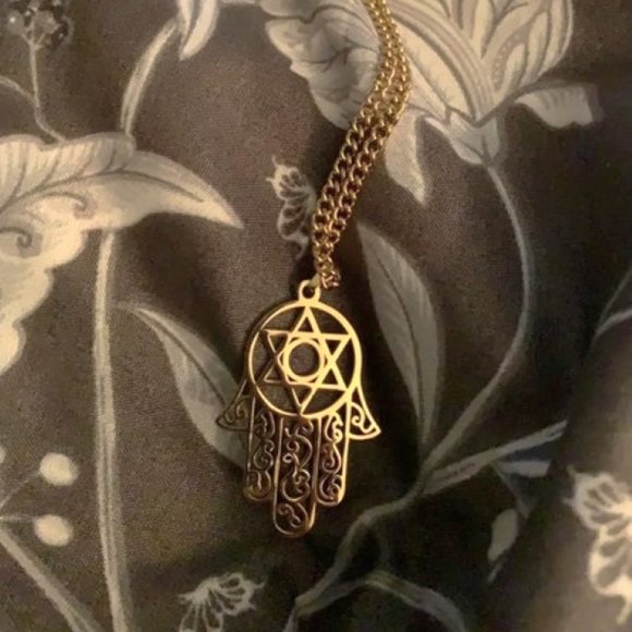 Good Luck Hamsa or Hand Of Fatima The Star Of David Necklace Pendant Necklace - Picture 4 of 4